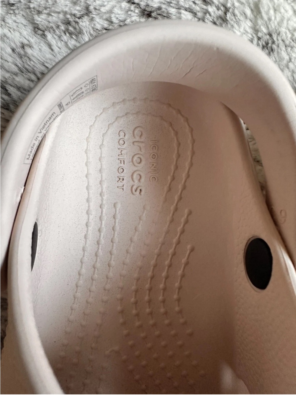 Kids Crocs Clog Sandals in Bone C9 Comfortable Everyday Wear - Picture 6 of 9